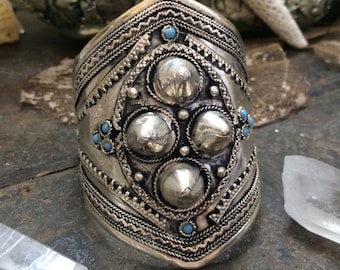 Vintage Indian Silver and turquoise boho gypsy cuff bracelet