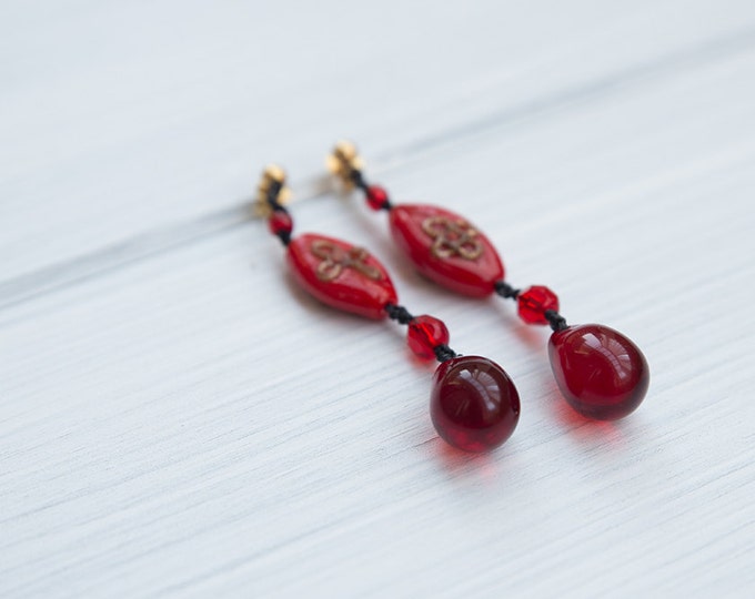 Teardrop earrings, inspired by the 1920s - gifts for her / valentine's gift