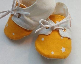 "Yellow star" cotton shoes