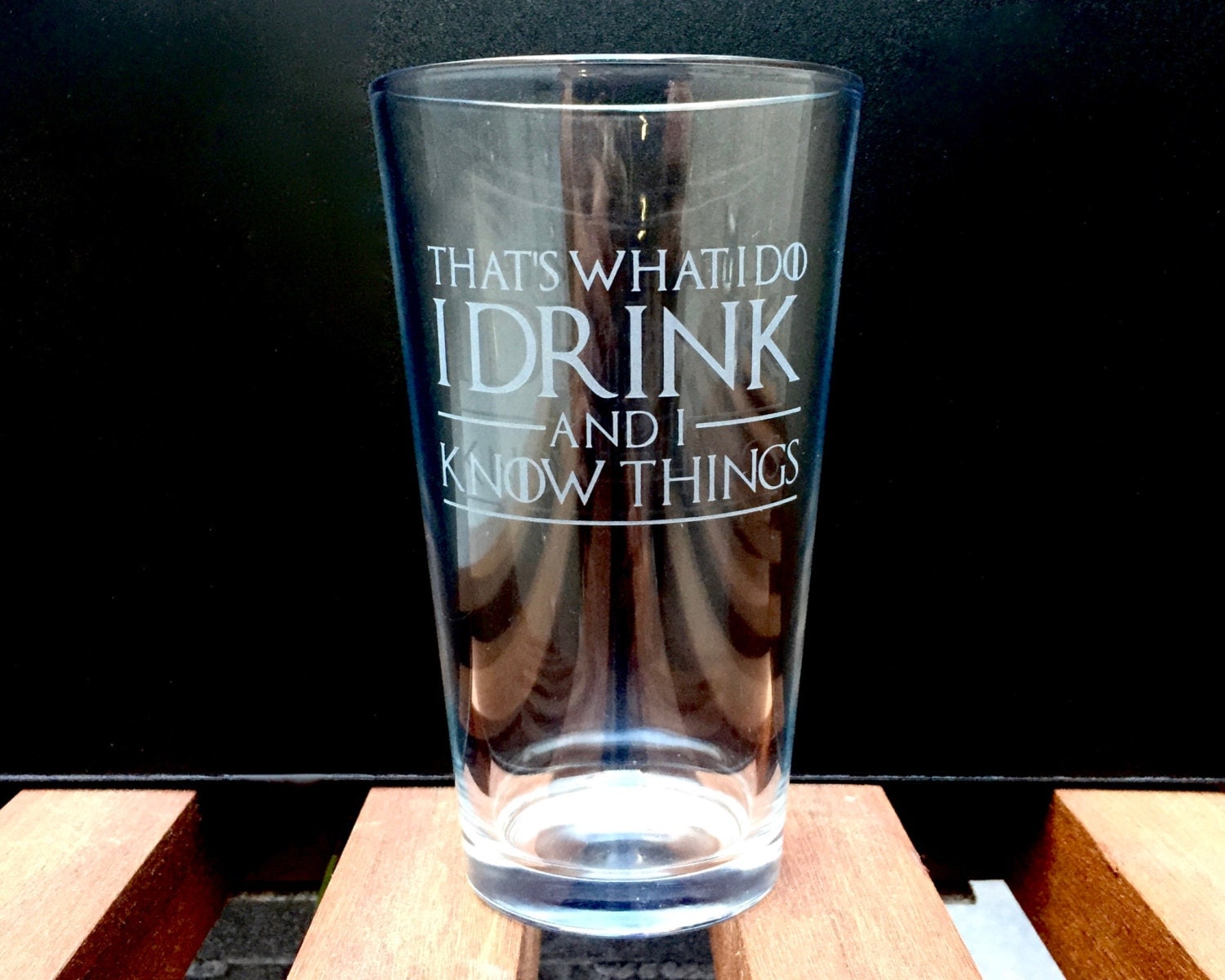 Game of Thrones Pint Glasses Etched Set of 4 - Quotes, I Drink and I Know things, King in the North, Winter is Coming, Mother of Dragons