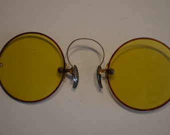 Amber Tinted Pince Nez Nose Pinch Glasses