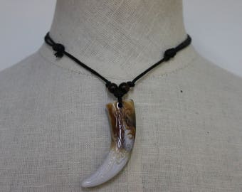 Shark Tooth Necklace - Shark tooth - Surfer Necklace - Mens Necklace - Womens Necklace