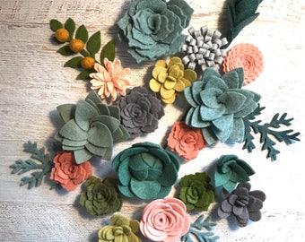 Wool Felt Succulents and Flowers - 18 Flowers & 4 leaves - Create Headbands, DIY Wreaths, Garlands, Vertical Gardens