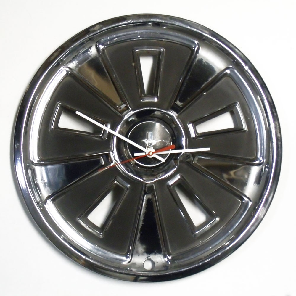 1966 Ford Mustang Hubcap Wall Clock Retro Pony Car Decor