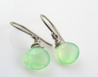 Mint Green Chalcedony Earrings, Titanium Earrings, Hypoallergenic Earrings, Wire Wrapped Jewelry, Titanium Jewelry, Green Earrings