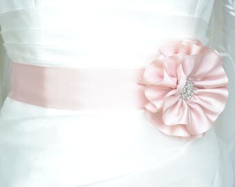 Handcraft Blush Pink Satin Flower Wedding Dress Bridal Sash Belt Wedding Accessories
