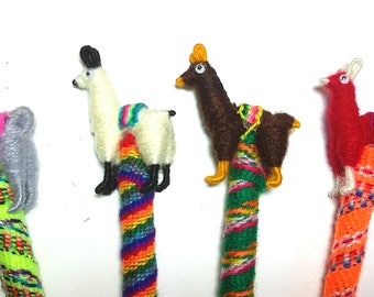 New 4 llama wool pens