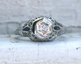 Pretty Vintage Filigree 18K White Gold Diamond and Sapphire Ring Engagement Ring.