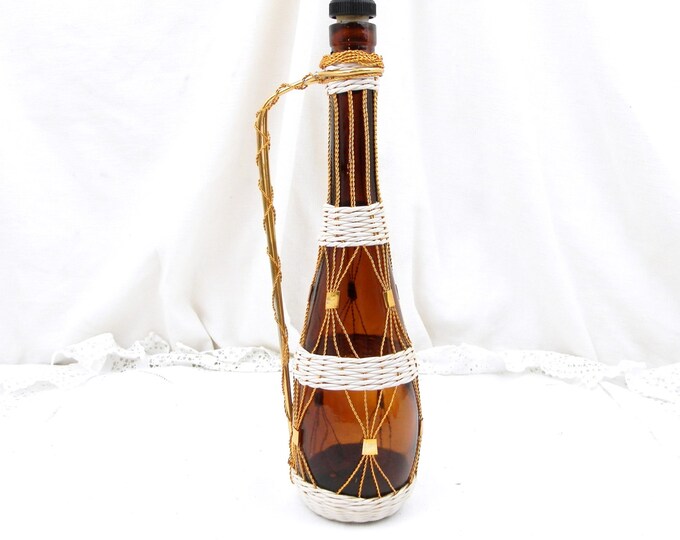 Vintage French 1960s Mid Century Amber Glass Bottle with Metal Wire and White Plastic Decoration, Retro Home Interior, Kitch 1970 Bottle Vintage French 1960s Mid Century Amber Glass Bottle with Metal Wire and White Plastic Decoration, Retro Home Interior, Kitch 1970 Bottle