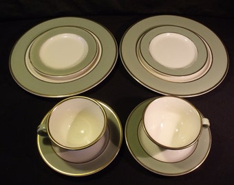 Taylor Smith Taylor Classic Heritage Celadon Green 2 Place Settings 8 Pieces