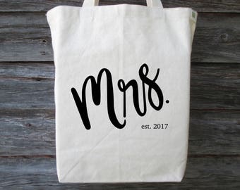 Mrs Tote Bag, Bride Tote, Mrs. Tote, Wedding Tote, Bride Gift, Mrs, Bride, Bride to be Gift, Wedding Gift, Anniversary Gift