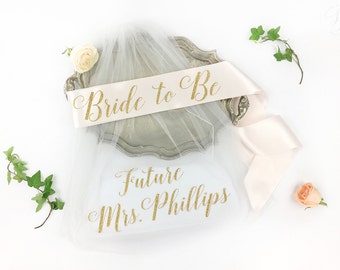 Bachelorette Veil and Sash- sash and veil- Future Mrs Veil - Personalized Veil- Bride to Be Sash- Bachelorette Veil- Bridal Shower Veil Sash