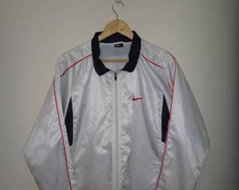 On Sale 25% Off Rare NIKE Vintage Windbreaker Jacket Hip Hop Winter Red Lining White And Black Swoosh Zip Up Windbreaker Jacket NIke Basebal