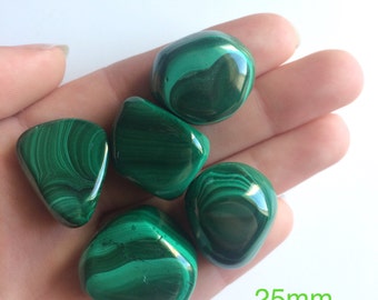 malachite Tumble stone 1 piece 15-20-25-30mm