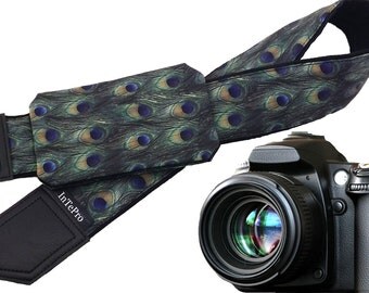 Peacock camera strap with pocket. Feather print. Cap pocket. Embroidered initials option. Custom gifts. Gift ideas for moms. Birthday gifts.