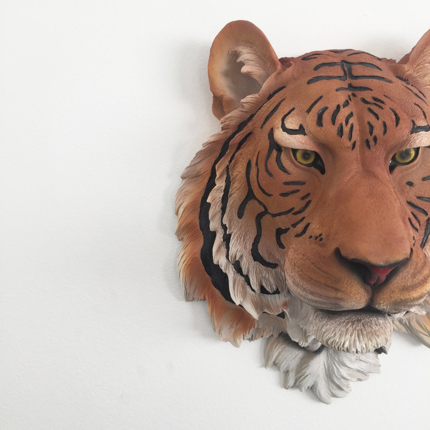 white tiger taxidermy