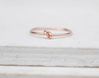 14 k rose gold ring knot ring