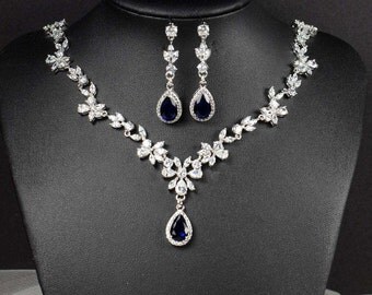 Crystal Bridal Earrings Wedding earrings Bridal earrings, Bridesmaids gift, Wedding Jewelry, Crystal Stud Earrings necklace set