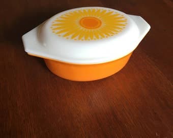 Vintage Pyrex Orange/Yellow Sunflower 1.5 qt Casserole Dish with Lid
