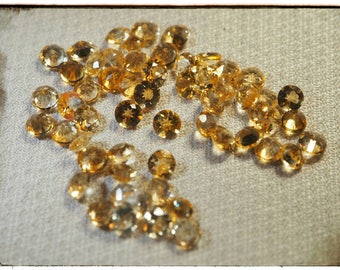 Set of small citrines of Brazil for ornament