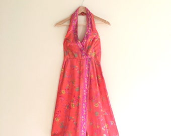 Vintage Coral Floral Halter Dress // Sun Dress - 1970s