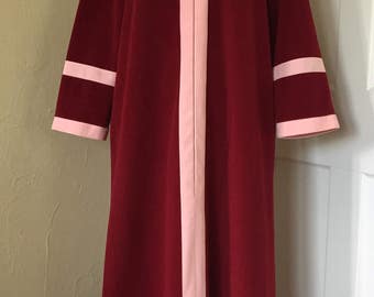 Vintage Vanity Fair Maroon and Pink Velour Colorblock Zip-Up Full-Length Robe with Pockets