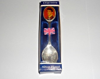 Elvis Presley Silver Plated Collectors Spoon Music Memorabilia Collectable Boxed Elvisly Yours Exquisite Made In Britian Fan Memorailia