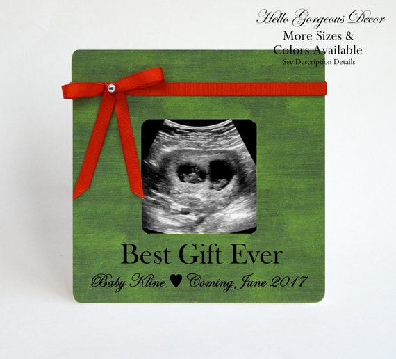 pregnancy expecting announcement christmas gift picture pregnancy expecting announcement christmas gift picture