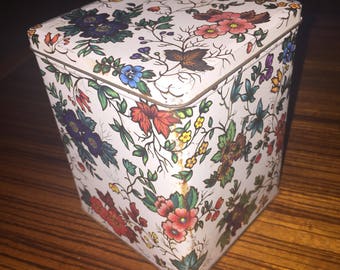Vintage Daher floral design hinged tin