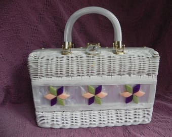 1960's or 1970's White Wicker Straw Handbag Box Purse with Lucite Flowers and Handles