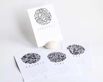 2017 2018 CALENDAR, Printed calendar, Desk calendar, 2017 Wall calendar, Botanical calendar, Natural art linocut calendar, calendar stand
