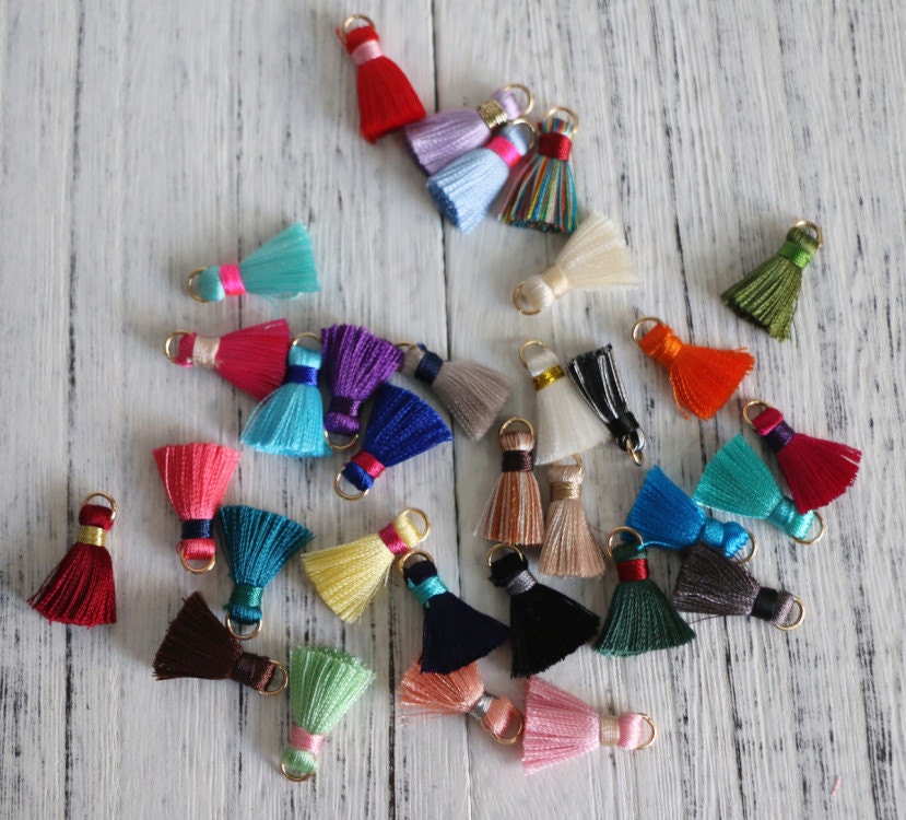 10 Tiny Tassels, Bracelet Tassel,Colorful Jewelry Tassels, Mini Bohemia