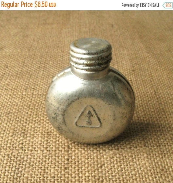 Vintage Gun Oil Can Military Oil Tin Metal Container Oil