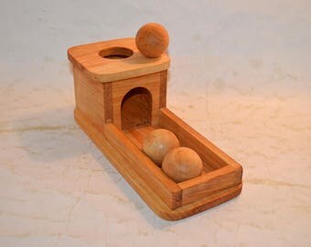 Montessori Object Permanence Box with Tray and Ball