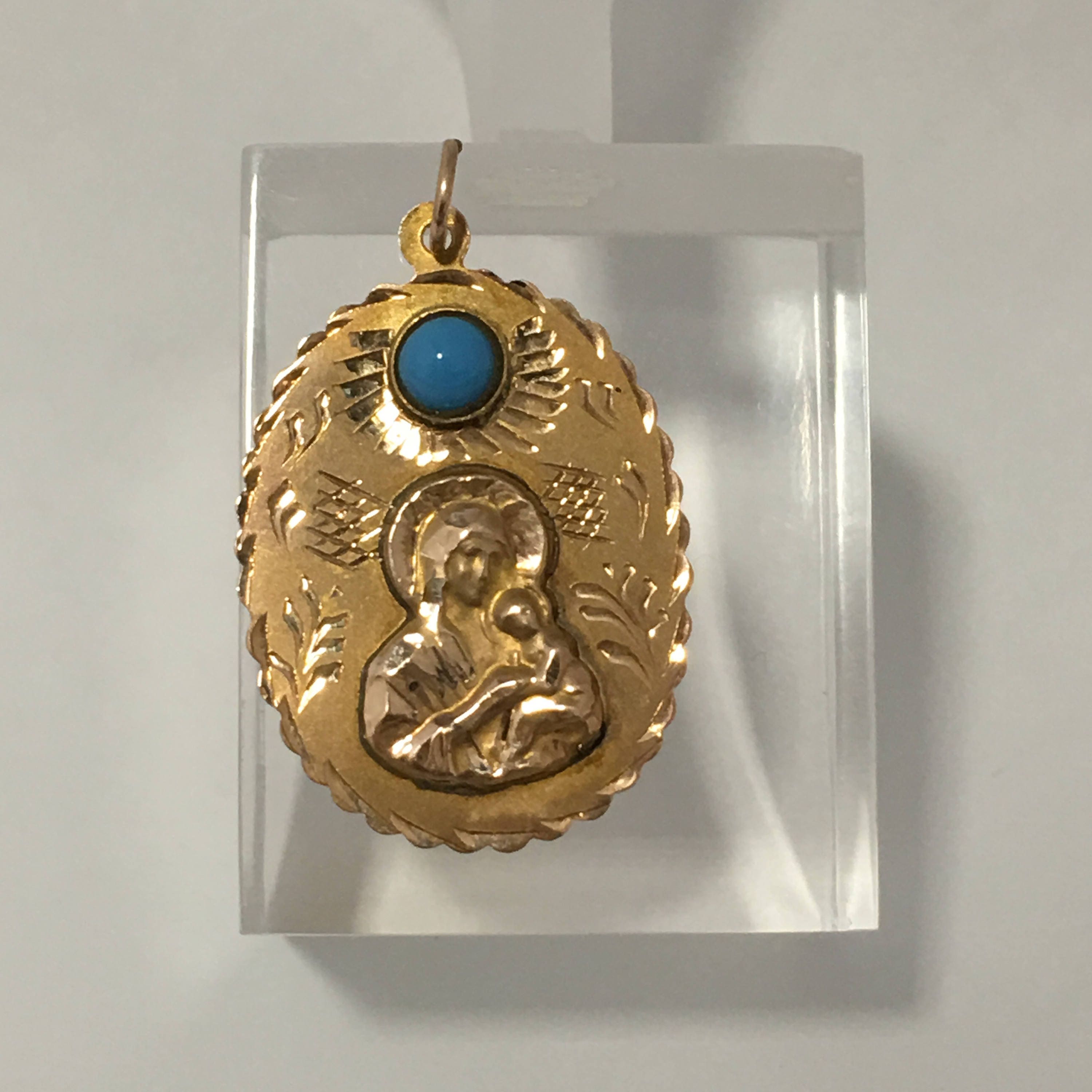 Vintage 14K Gold Religious Madonna and Child Pendant Orthodox