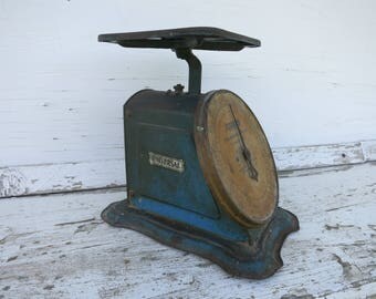 Antique Universal Kitchen Scale Primitive Blue Household Scale Farmhouse Style Photo Prop