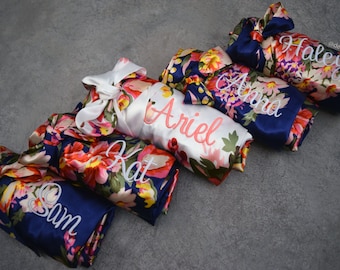 Set of 2, 3, 4, 5, 6, 7, 8, 9, 10, 11, Bridesmaid Satin floral robes, Bridal party gift, Bridesmaid robes, Getting ready satin robe (R002)