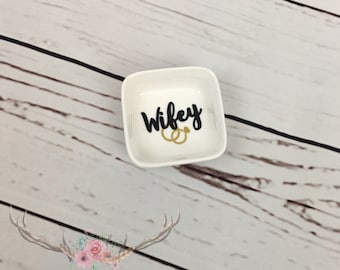 Ring Dish | Personalized Engagement Ring Dish | Bridal Shower Gift | Ring Holder | Engagement Gift | Engagement Ring Holder | Jewelry Dish