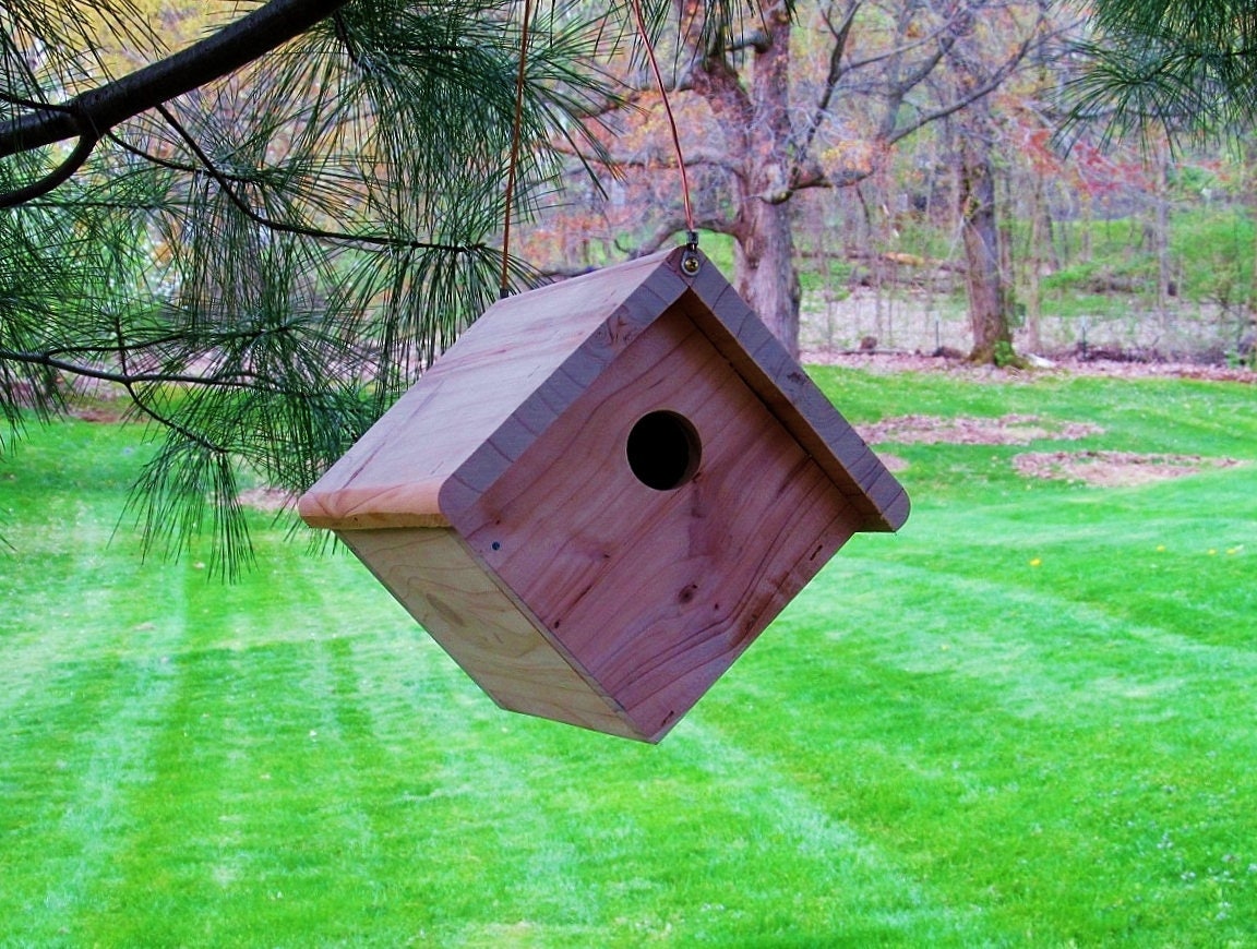 cedar birdhouse hanging style chickadees wrens small cedar birdhouse hanging style chickadees wrens small