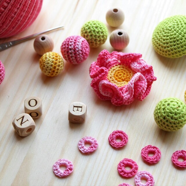 Handmade for baby. Dummy holder. 100 merino by