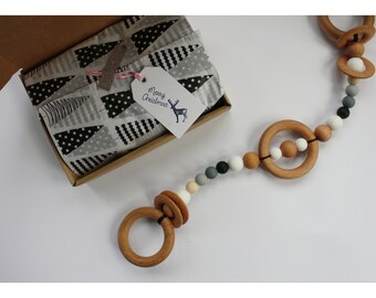 Wood NUBA Pram Chain String Garland Teether - Kinderwagenkette - Hochet - Beißring
