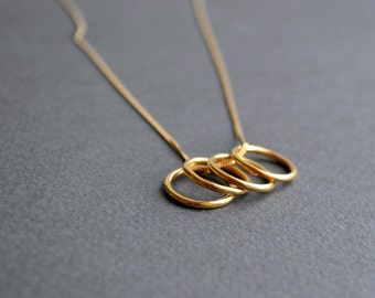 Gold Circles Necklace | Minimalist Pendant Necklace | Gold Circle Necklace