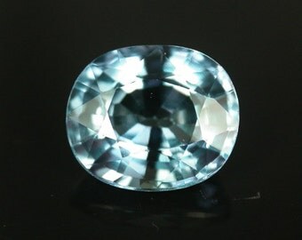 3.01 ctw. alexandrite color change loose gemstone.