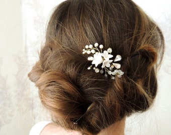 Bridal hair pins Crystal hair pins Pearl Hair Pins Swarovski Hair Pins Flower hair pin Bridal bobby pins Wedding hair clip hair comb