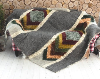 Dark gray wool throw blanket, chunky yarn wool, colorful Coverlet, Warm winter Woolbedding, Handmade sofa cover, daybed cover, Home decor