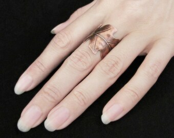 Druid's Treasure - Copper Oak Leaf Ring, Adjustable Ring, Autumn Leaves, Boho Jewelry, Oak Leaf Jewelry, Bohemian Jewelry, Leaf Band Ring