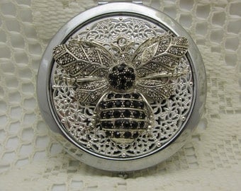 Bee Compact Mirror Insect Compact Mirror Bug Comes with Protective Pouch