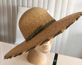 Vintage Wide Brimmed Straw Sunhat -- Glamorous
