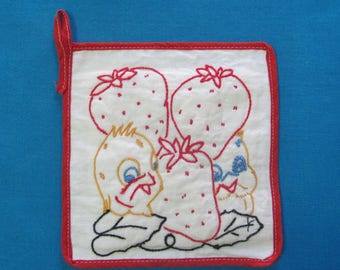 Vintage Hand Embroidered Strawberries & Chicks Hot Pad Pot Holder Kitchen Helper