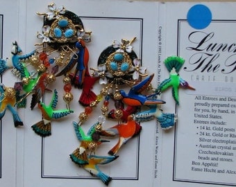 Lunch At The Ritz Birds Do It Vintage Clip Earrings